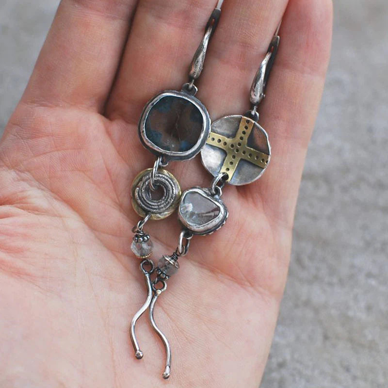 „Antique“ Boucles d'oreilles avec pierres bleues et croix