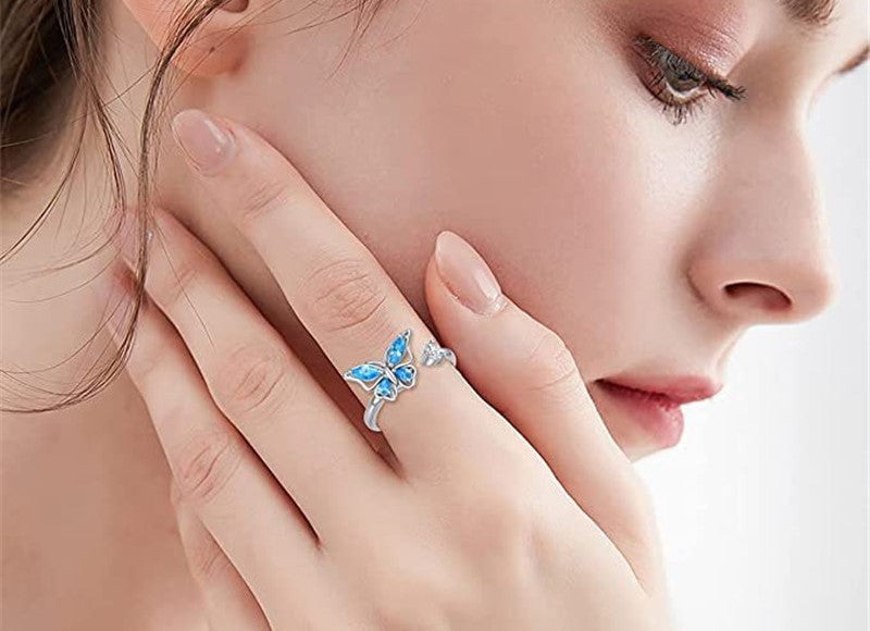 Yani – Bague Fidget Papillon Bleu en Finition Argentée