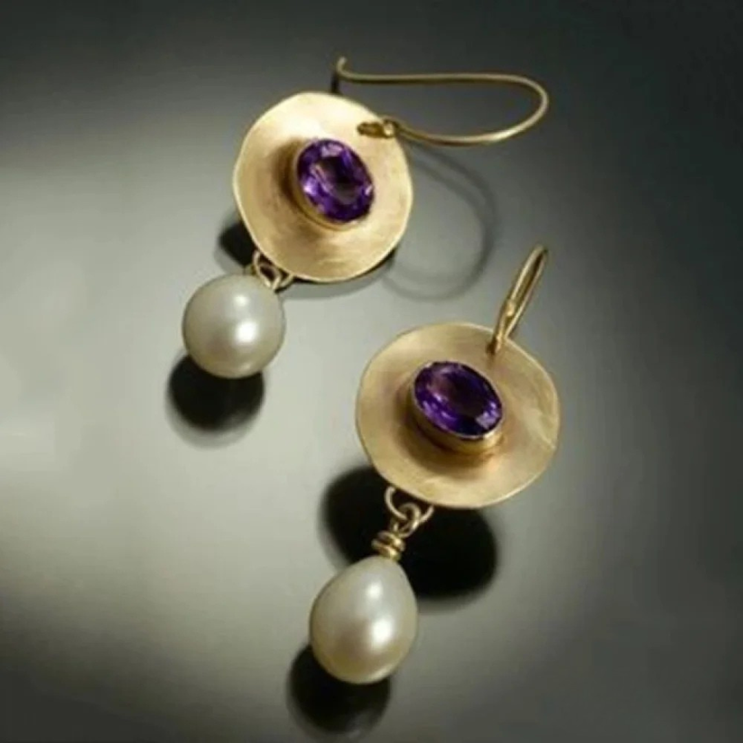 Boucles d'oreilles en perles de zirconium violet vintage