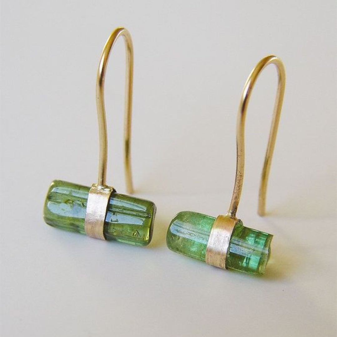 Boucles d'oreilles vintage avec cristal vert herbe