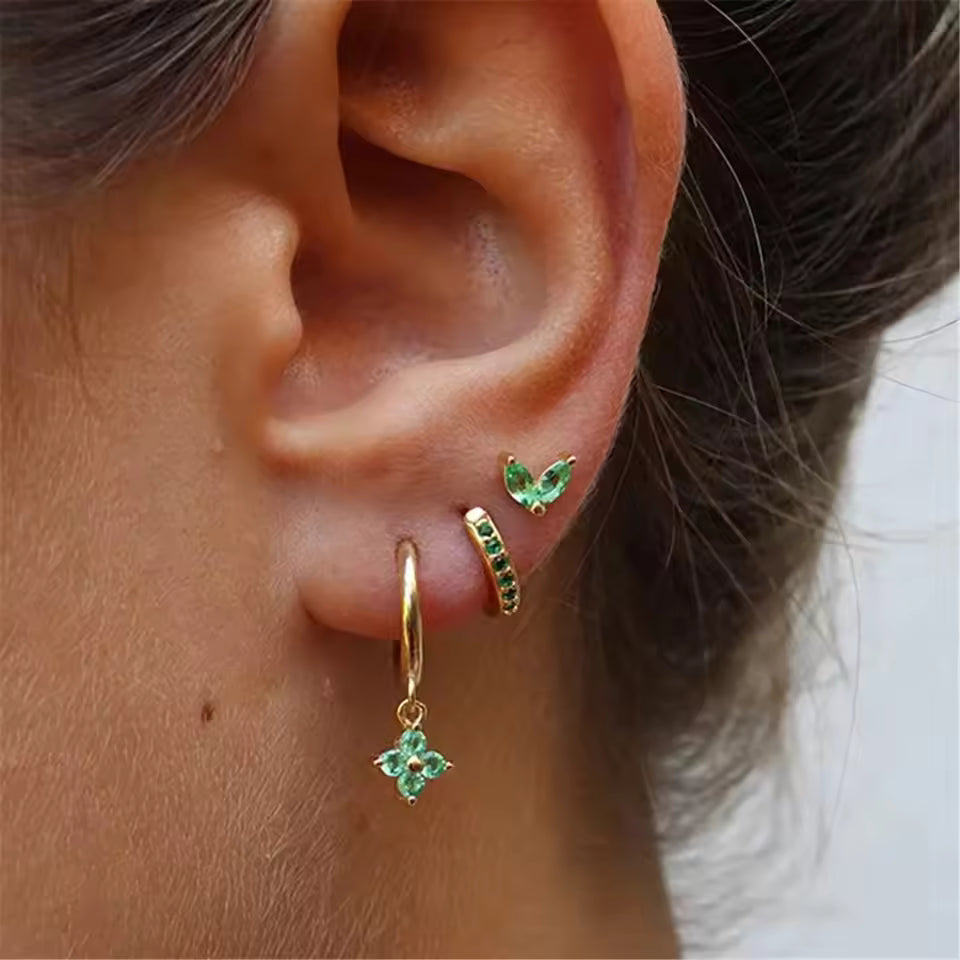 Boucles d’Oreilles Pendantes Fleur Vertes plaquées or 18K avec zircon (Lot de 3)
