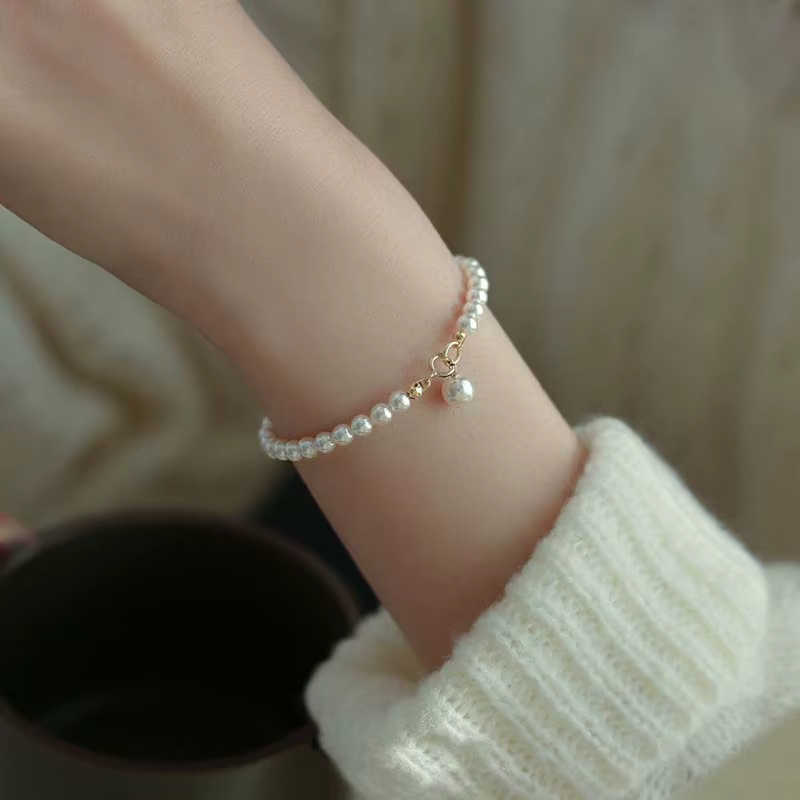 Bracelet argentée avec effet Perles d'Eau Douce