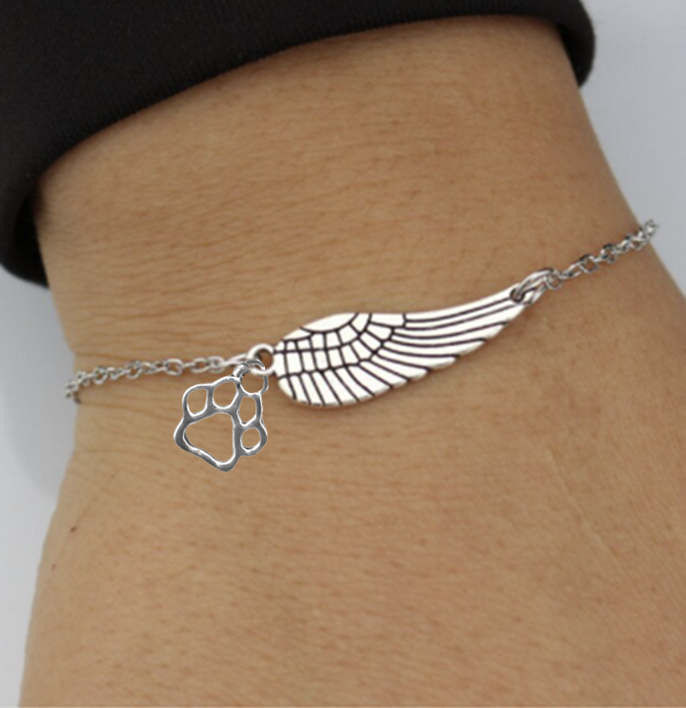 Bracelet commémoratif en argent avec ailes d'ange et empreinte de patte | Marike