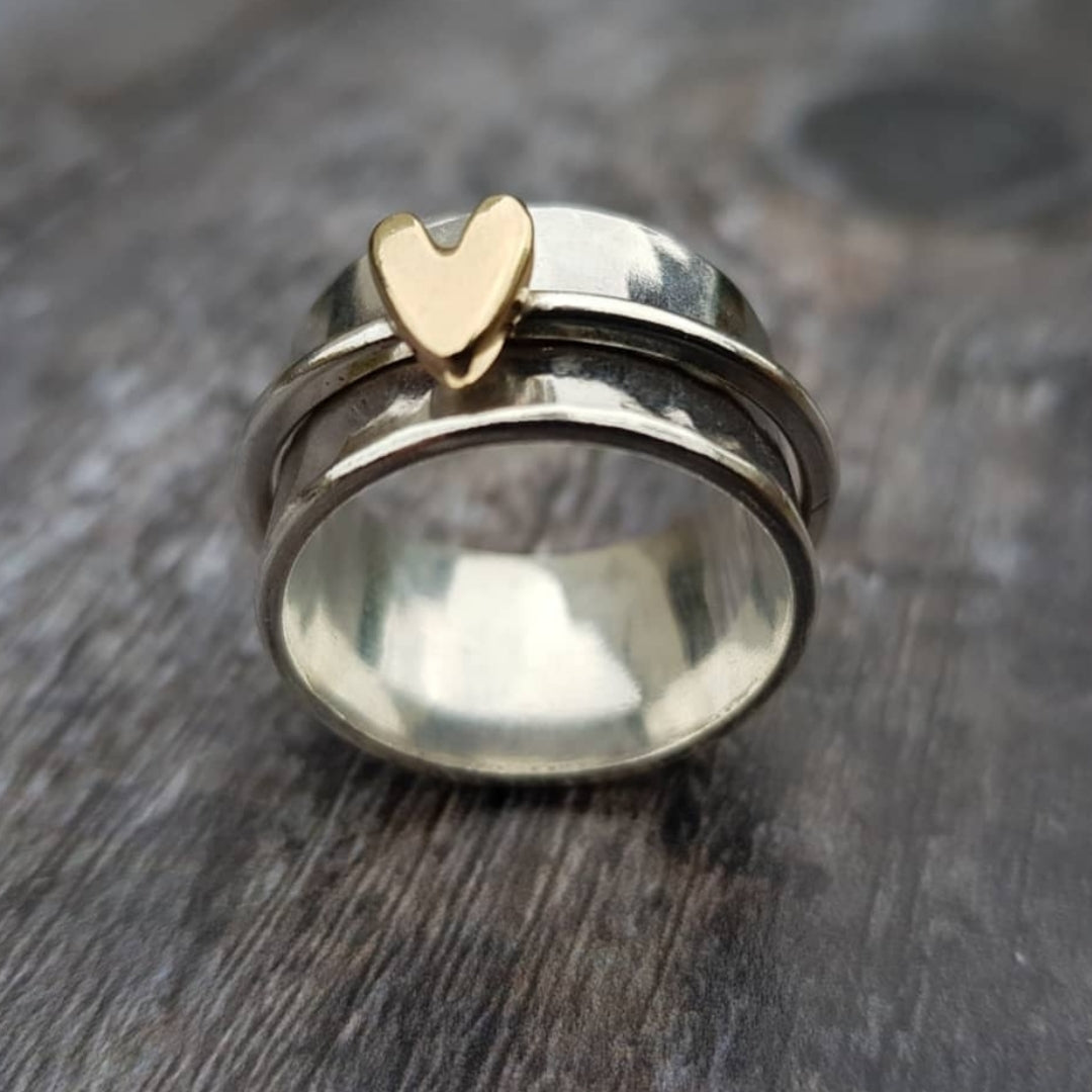 Bague argentée avec cœur doré style vintage