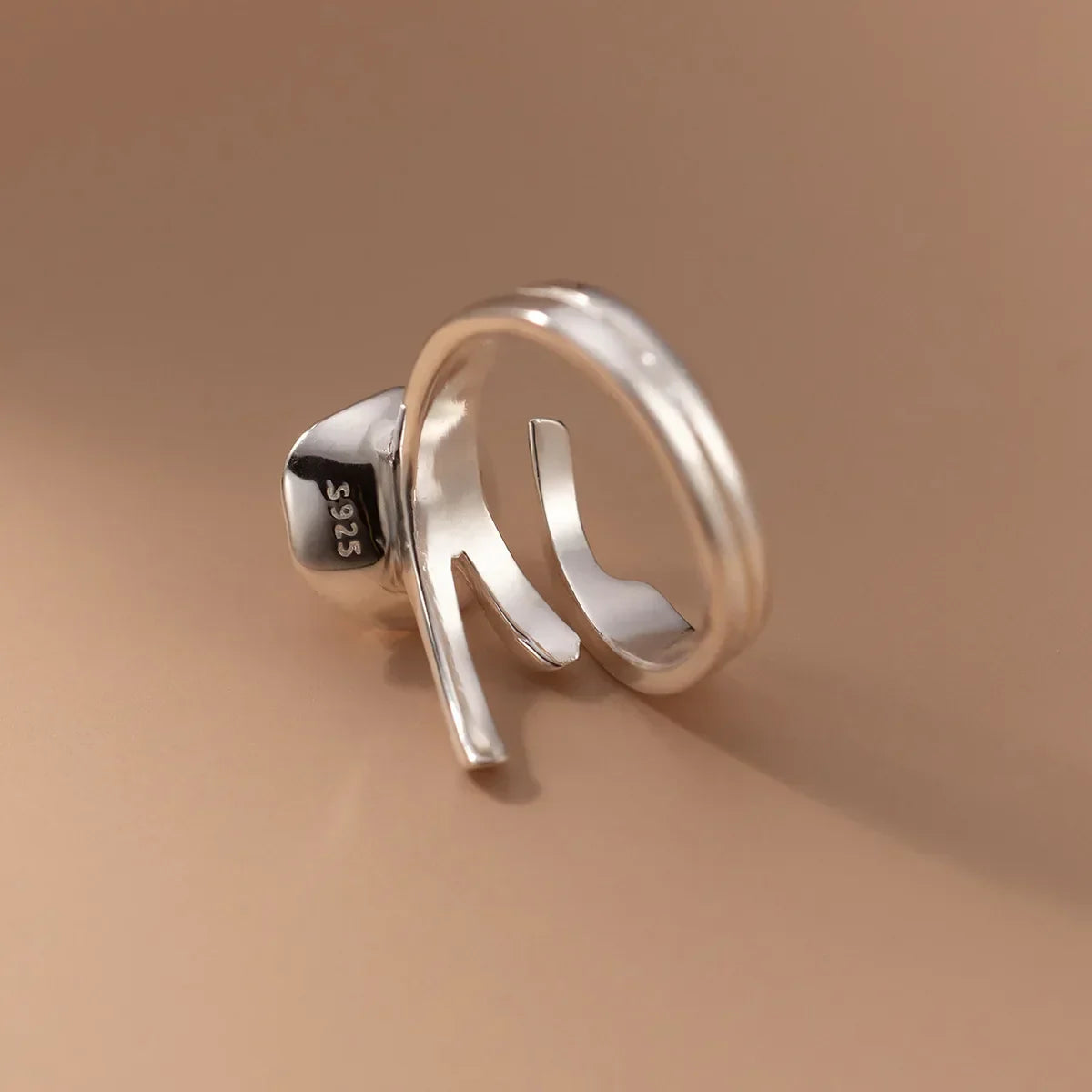 Bague en perle d'argent