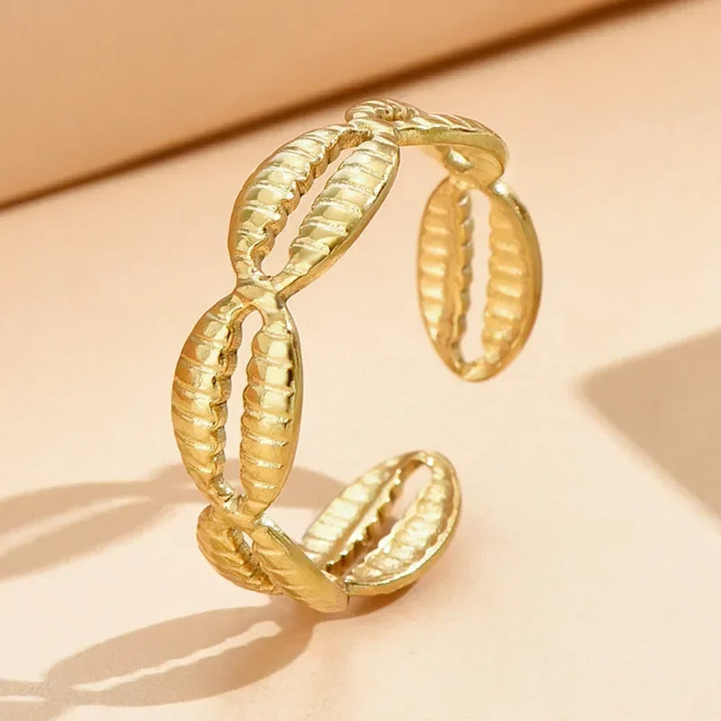 Bague Ajustable Coquillage Cauris plaquée or 18K