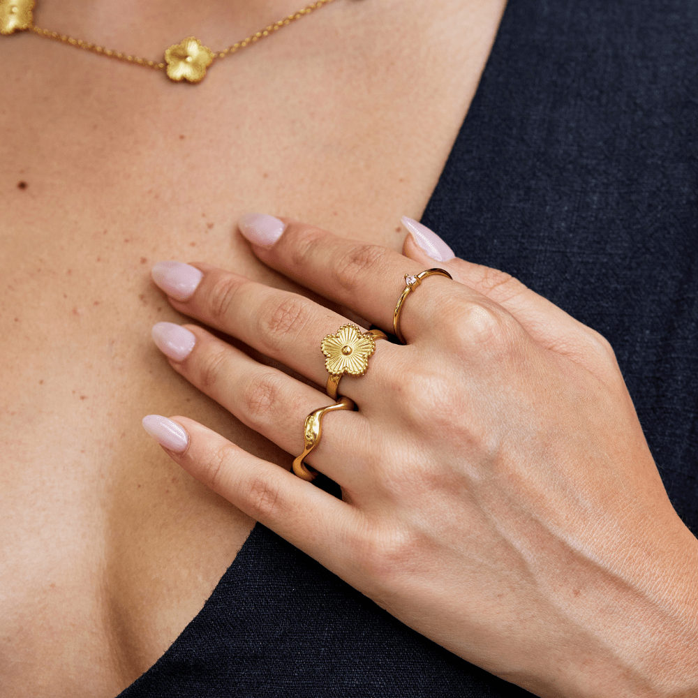 Anneau en trèfle d'or