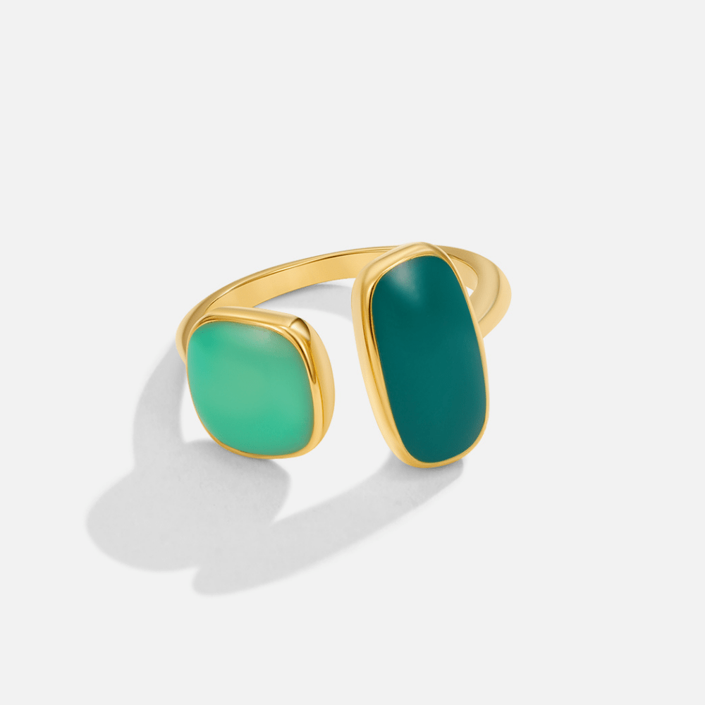Bague dorée ajustable en vert saule