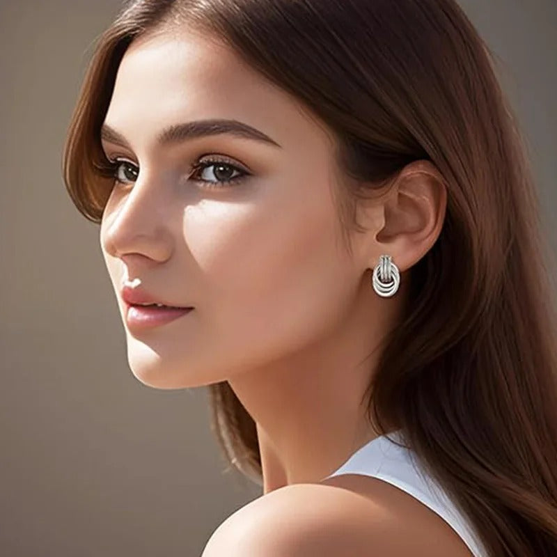 Boucles d’Oreilles Nœud Cercle plaqués or 18K